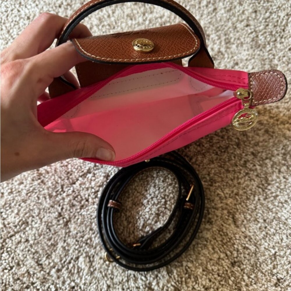Mini hot pink Longchamp bag - Picture 3 of 3